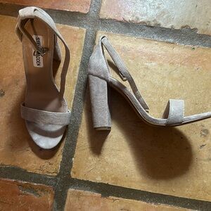 STEVE MADDEN CARRSON Suede Taupe Sandals Size 7